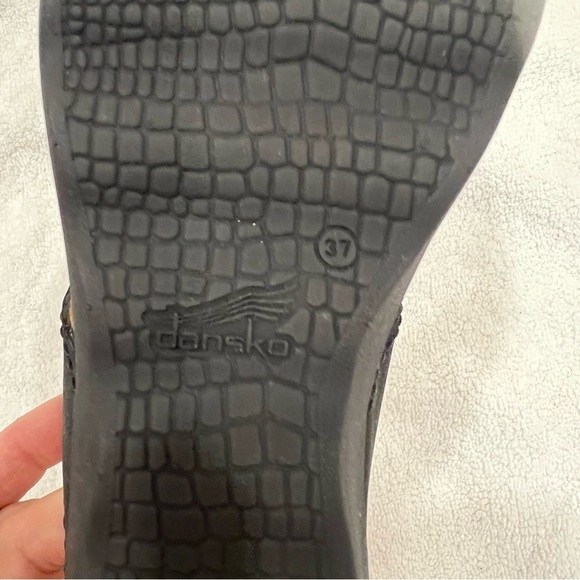 NWT. Dansko Maddy Slip-On Wedge Sandal for Women - Picture 9 of 10